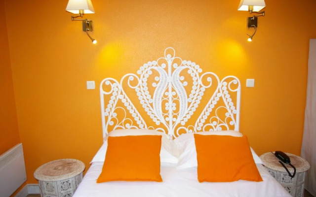 Queen Serenity Hotel