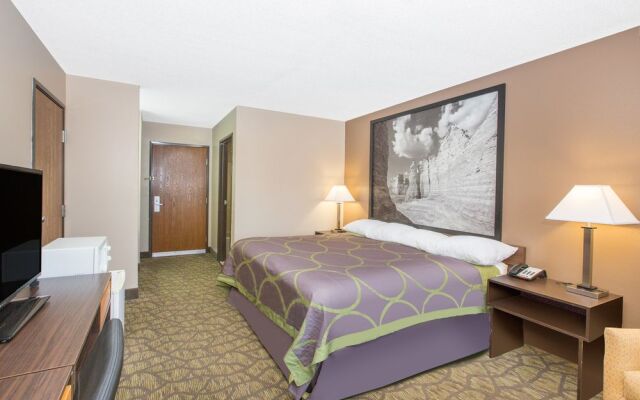 Super 8 Motel - Belleville