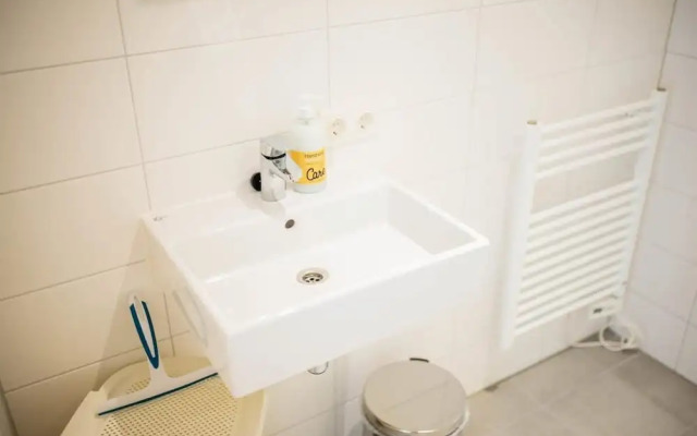 Studio Serviced Apartments With View -prh14/15-