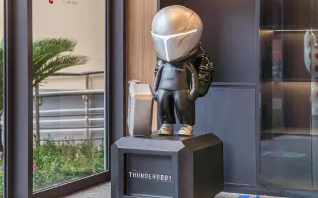 THUNDEROBOT (Miyi Shiguang Water Street)