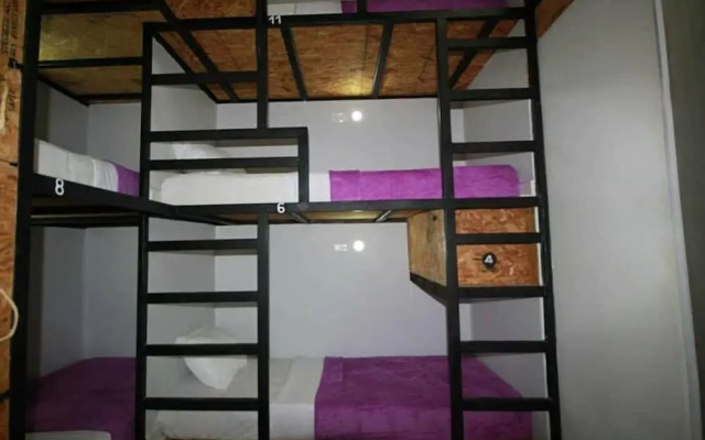 Hostel la Antigua Capsula