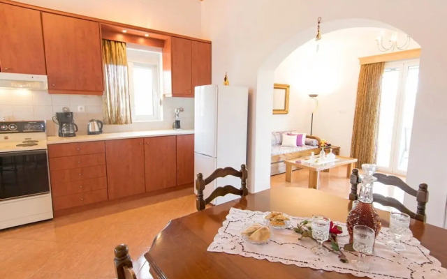 Ortaki Traditional House