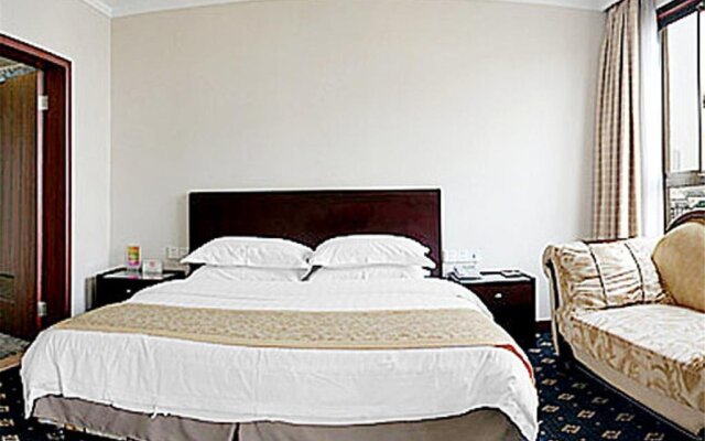 Golden Bridge Holiday Hotel