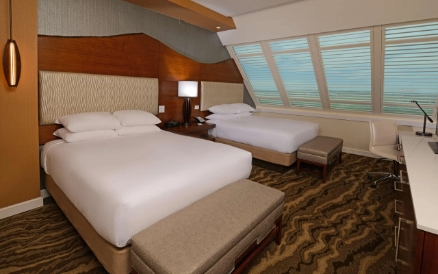 The Inverness Denver, a Hilton Golf & Spa Resort