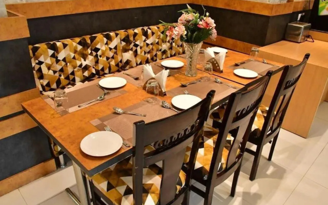 Yatharth Inn