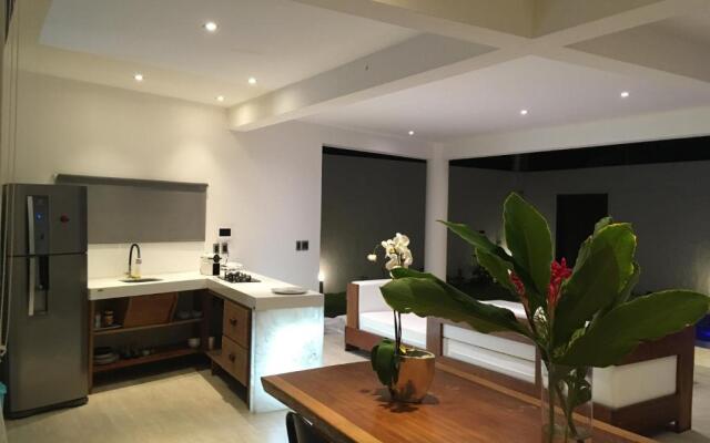 Blanc Residence