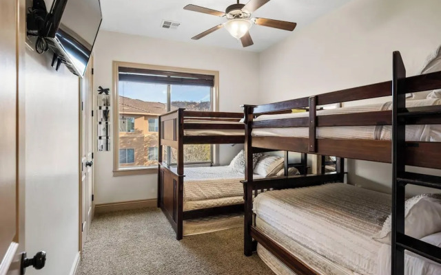 The View Resort Amenities & Epic Views!