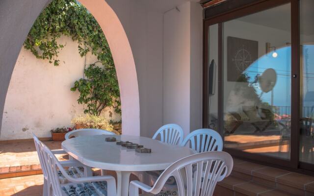 St-5 Begur SA Tuna 2 PAX