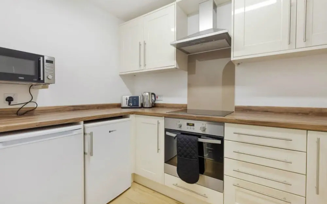 Watford Premier Serviced Apartments - Eton House