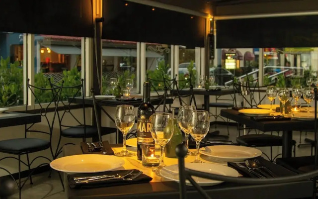 Casa Condado Hotel & Residences