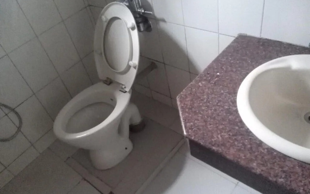 Hotel Preethi Palace