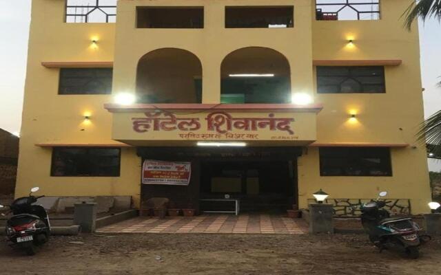 OYO 82156 Shivanand Executive