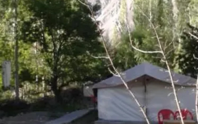 K2 Resort Camps