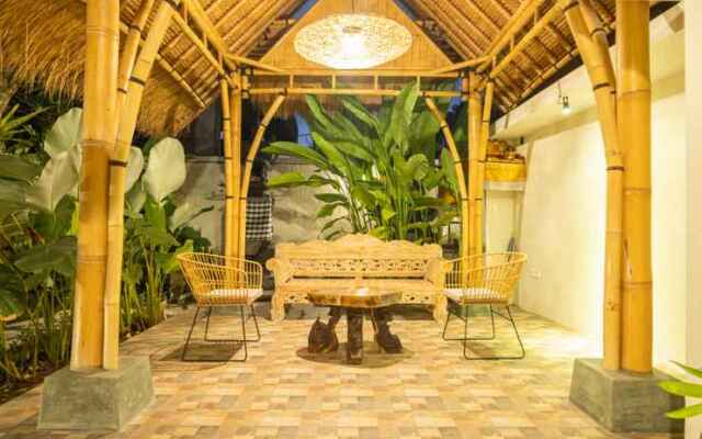 Mupu Jana G.House Keramas