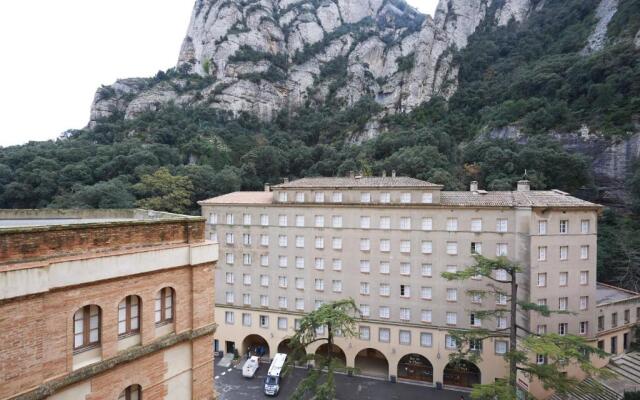 Apartamentos Montserrat Abat Marcet