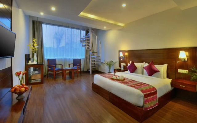 TreeHouse Chail Villas