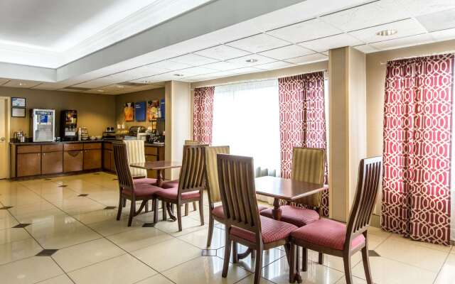 Comfort Inn & Suites Thomson