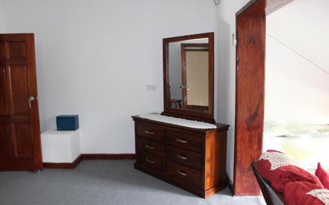 Le Chevalier Bay Guesthouse