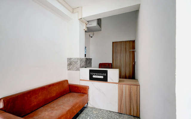 Townhouse Sector 18 Udhyog Vihar