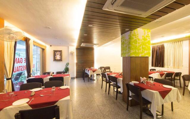 OYO 5839 Hotel Mohit Regency