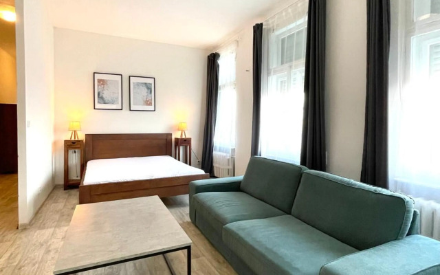 Hradební 10 - Terrace Apartments in the Old Town