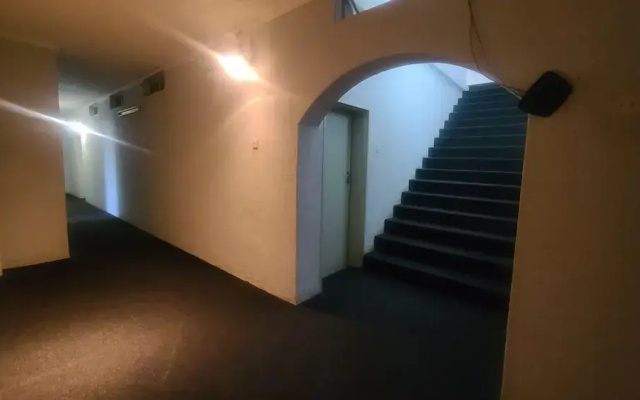 Charming 3 Bedroom Guesthouse - 2300