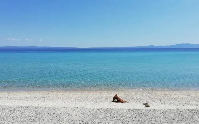 Paradise Kriopigi Hotel