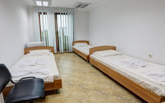 Lalov Egrek Hotel