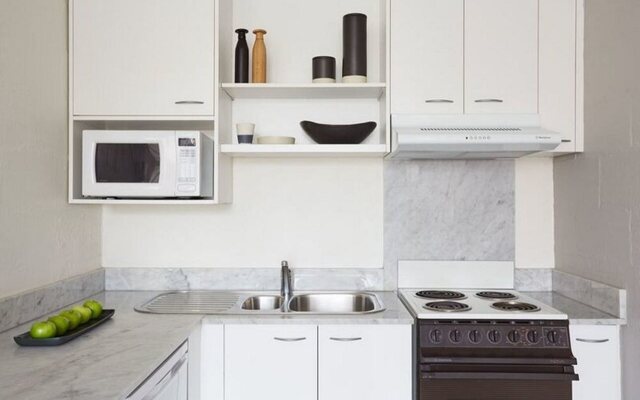 SoYa on Davis Apartment Hotel