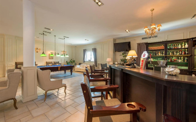 Riviera Resort Modlin Airport