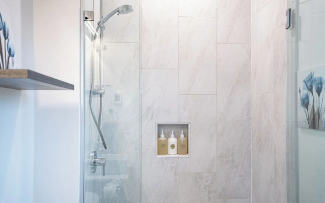 Alpine Retreat by Revelstoke Vacations