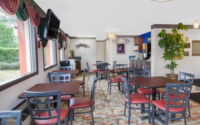 Quality Inn Grand Rapids Near Dowtown
