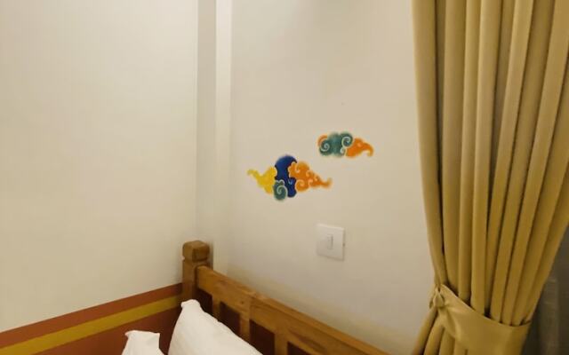 Three Jewels Boutique Hotel