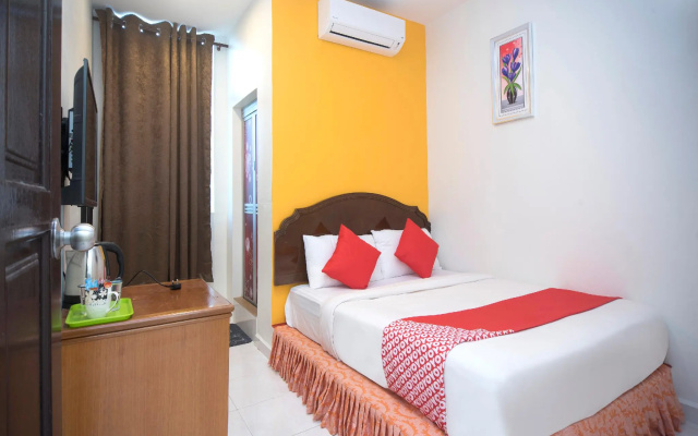 OYO 1101 Hotel Jerai CT Inn