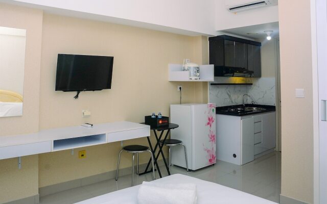 Comfy With Modern Style Springlake Summarecon Studio Apartment