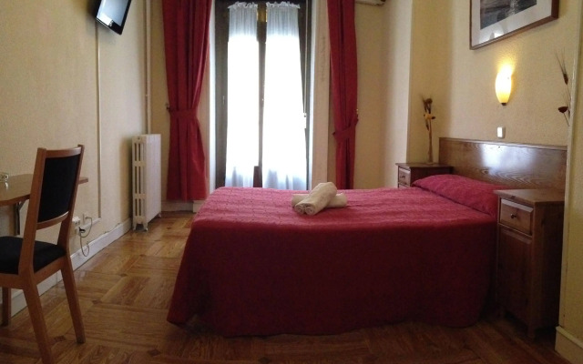 Hostal Aresol