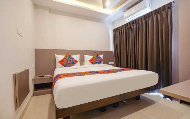 Fabhotel Athasri Inn