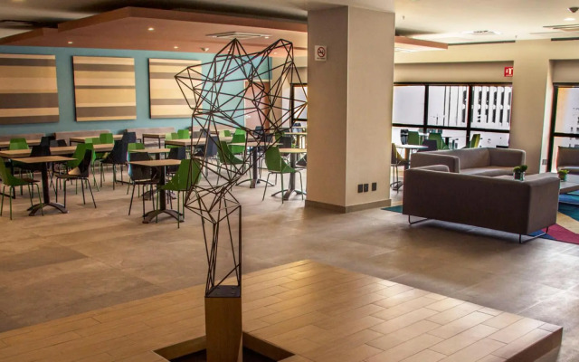City Express Plus by Marriott Monterrey Galerias