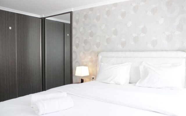 Spacious Studio Room at The Jarrdin Cihampelas Apartment