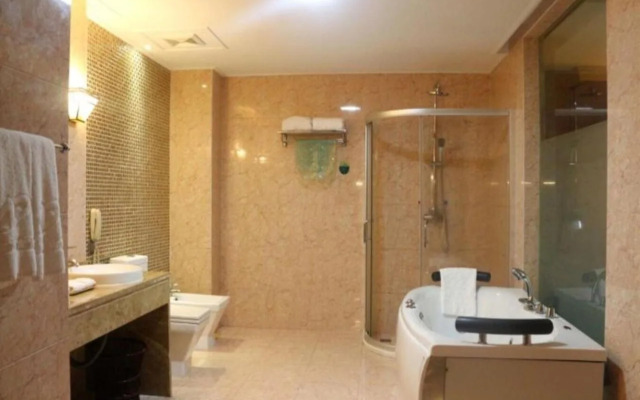 Quanzhou Huian Dongnan Hotel