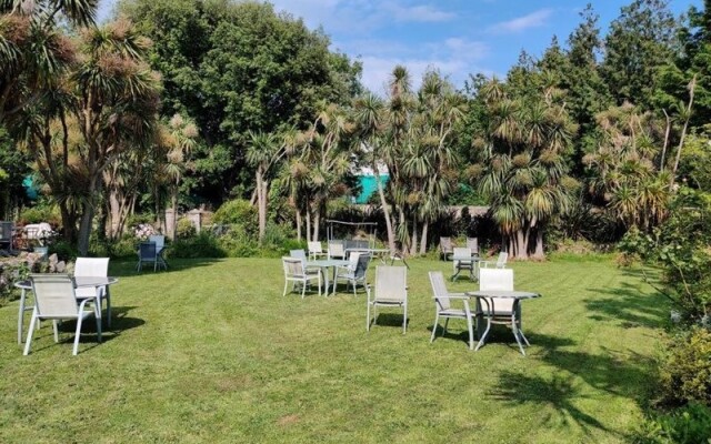 The Sherwood Palm Hotel, Torquay Beach