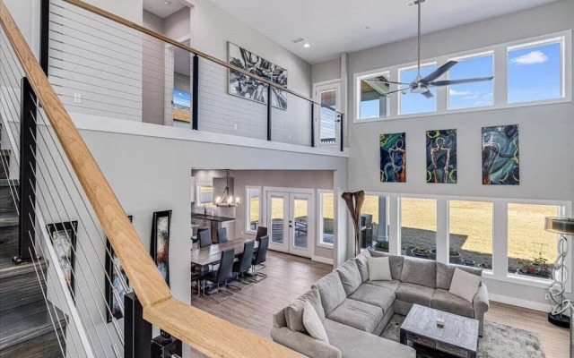 Tranquil Waters 8 Bedroom Home