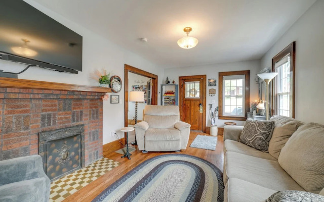 Pet-friendly Murph Landing - 1 Mile to Wvu!