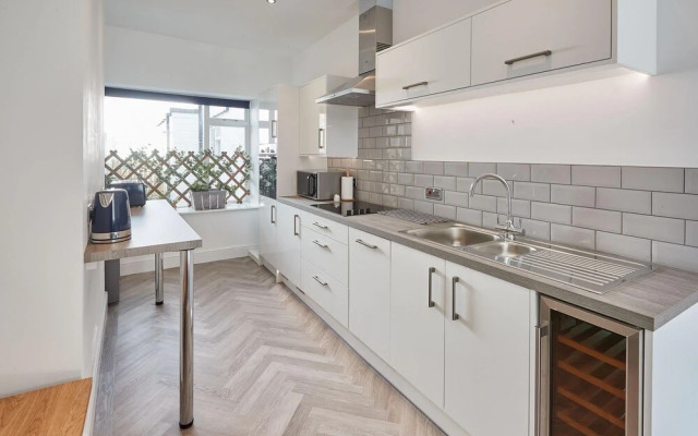 Host Stay Apartment 2 High Street