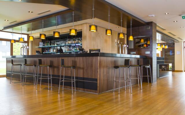 Holiday Inn Express London-Epsom Downs by IHG