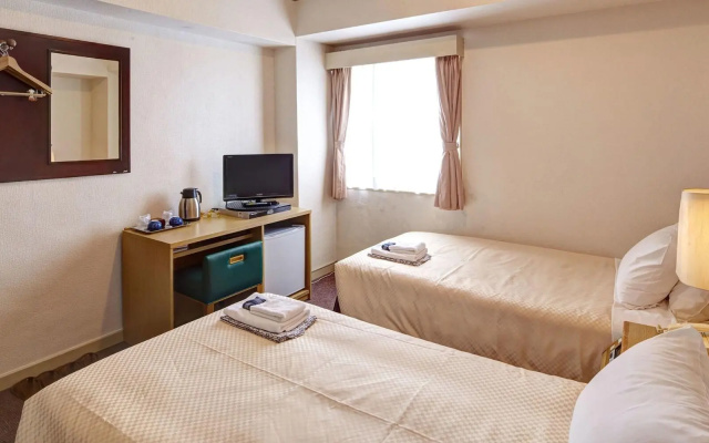 Okinawa Sunplaza Hotel – Guest Rooms – Naha