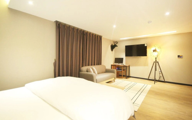 Yangsan Mulgeum Bliss Hotel