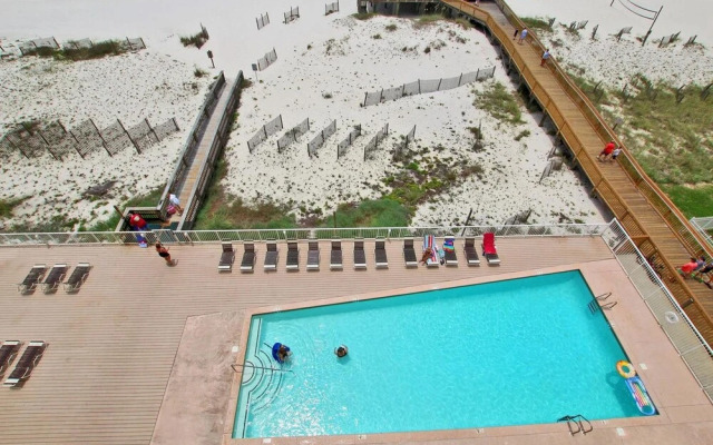 Boardwalk 586 by Youngs Suncoast