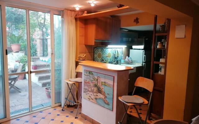 Palmarosa apartments