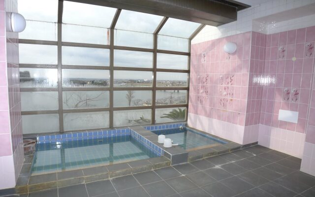 New Makomo Hotel